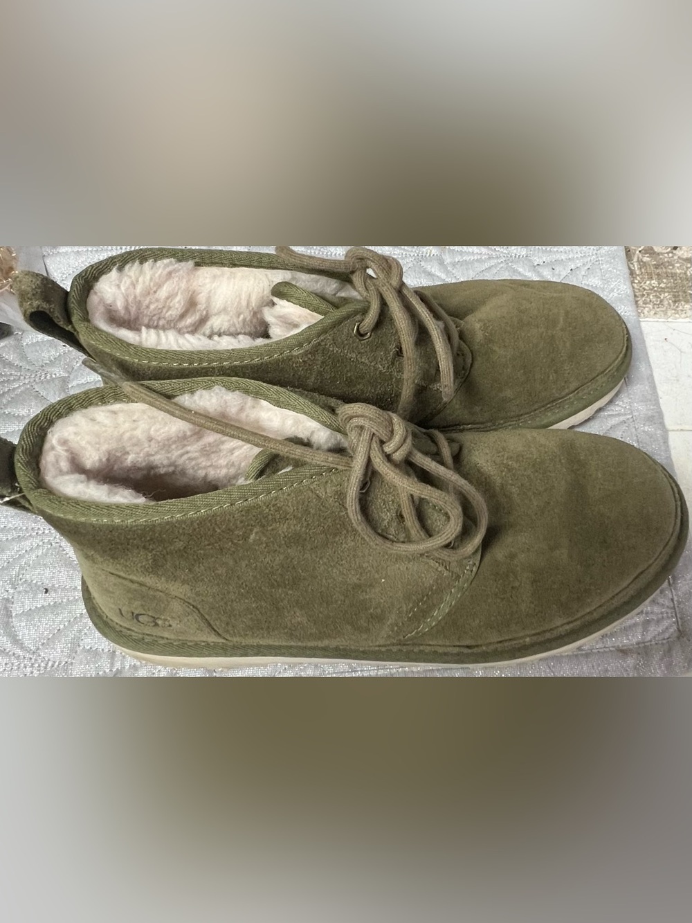 UGG Men's Neumel Burnt Olive Suede Chukka Boots 3236 SIZE 10 Worn Once